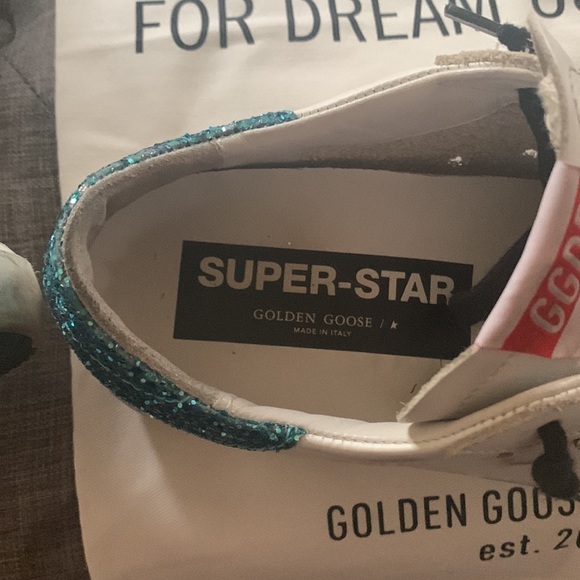 Golden goose - Picture 3 of 6